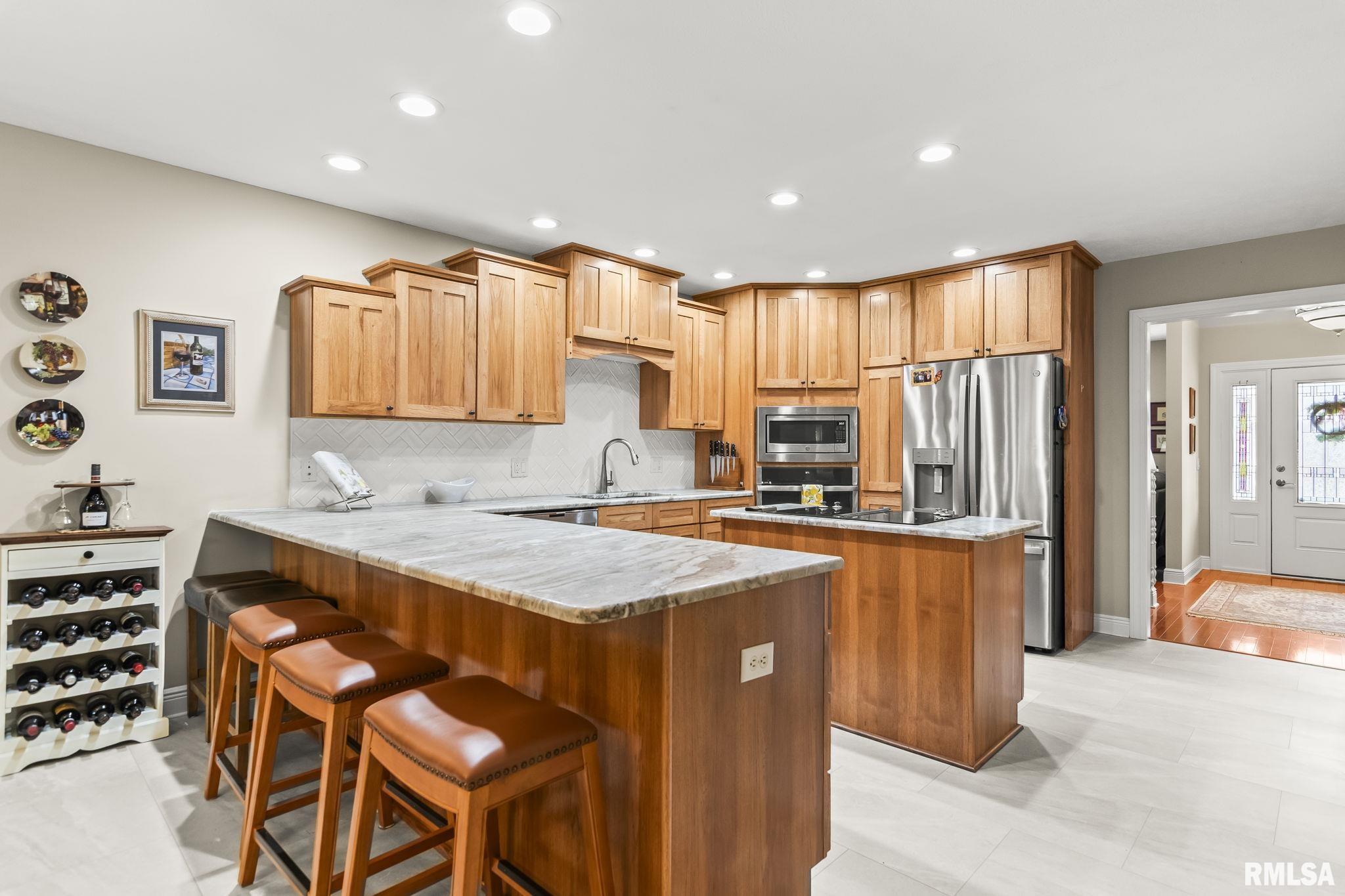 2403 Interlacken Road Springfield, IL 62704 - Photo 12 of 41