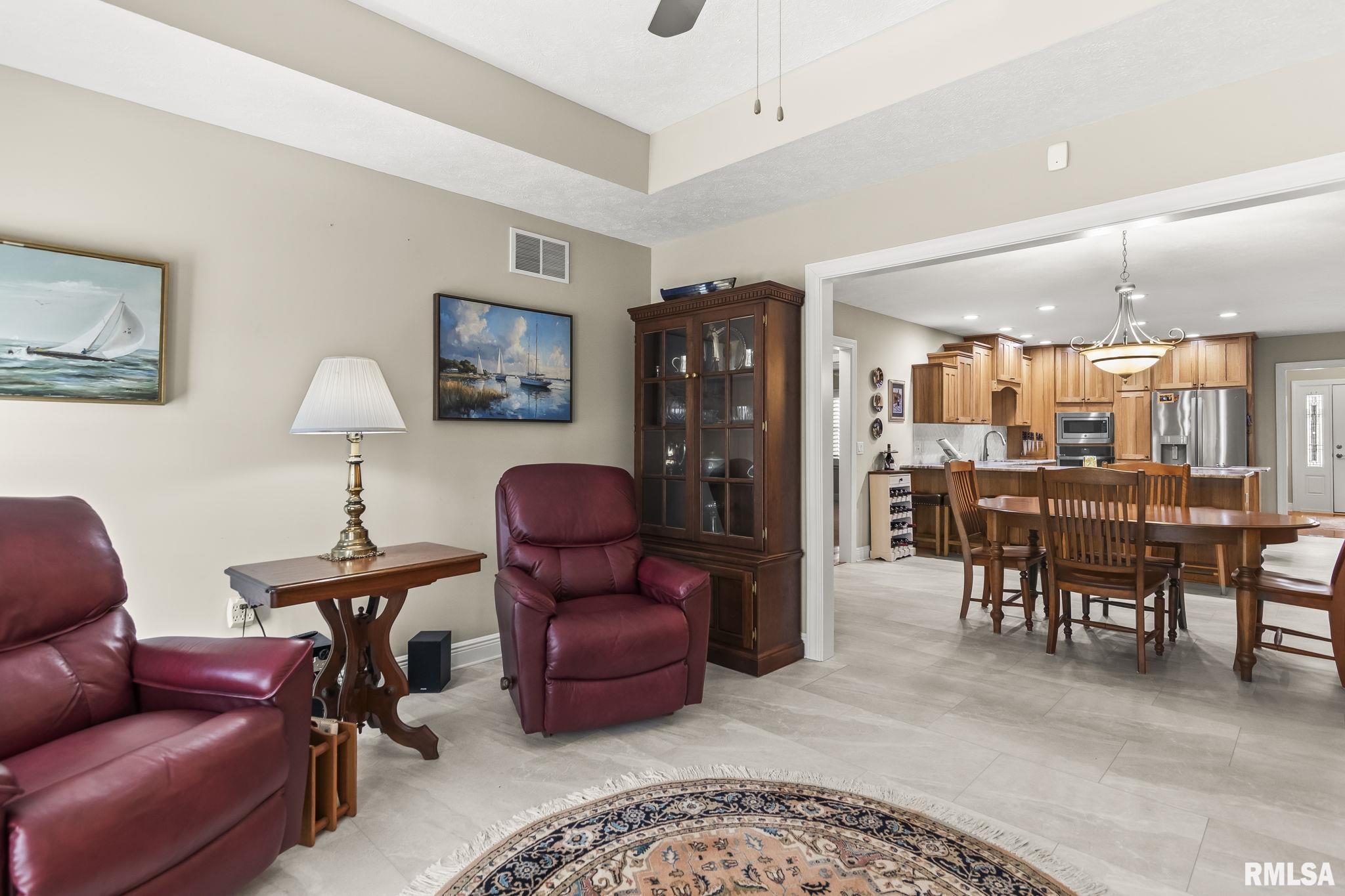 2403 Interlacken Road Springfield, IL 62704 - Photo 20 of 41