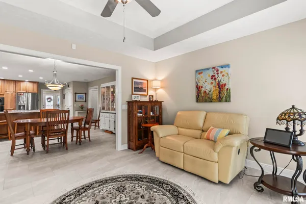 $375,000 | 2403 Interlacken Road, Springfield, IL 62704