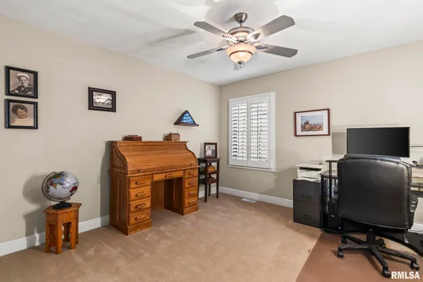 $375,000 | 2403 Interlacken Road, Springfield, IL 62704