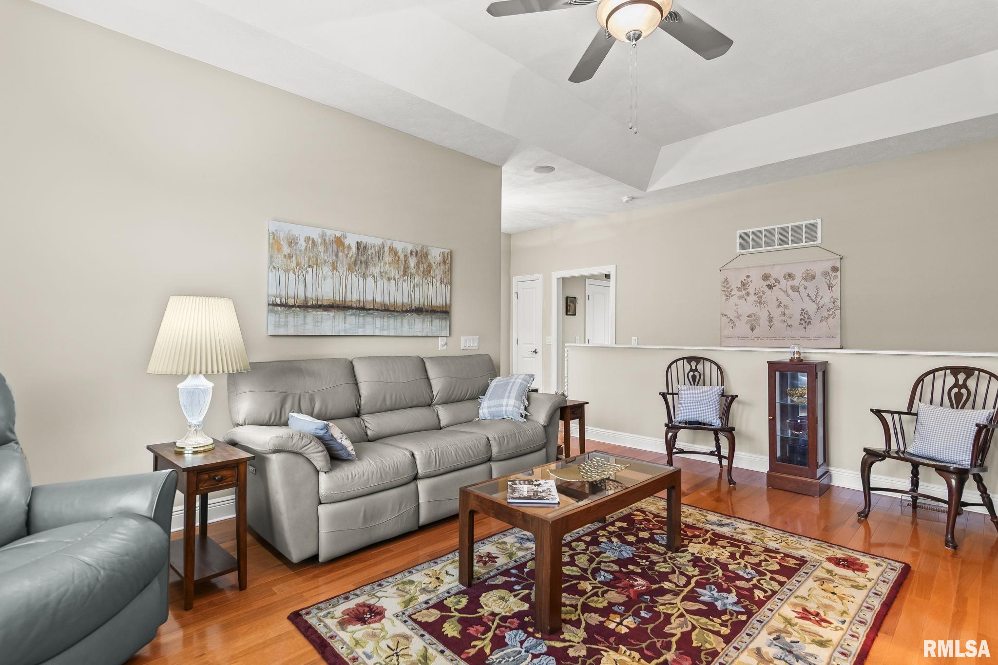 2403 Interlacken Road Springfield, IL 62704 - Photo 6 of 41