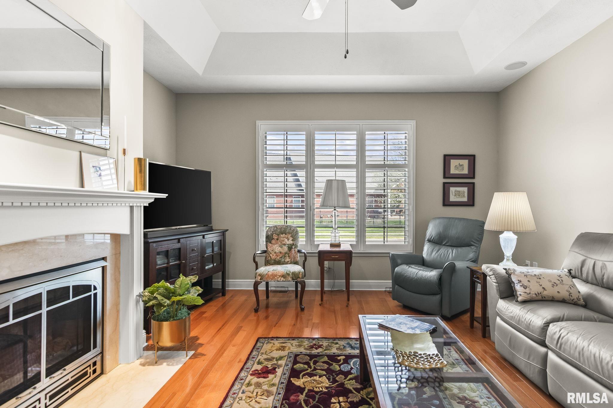 2403 Interlacken Road Springfield, IL 62704 - Photo 8 of 41