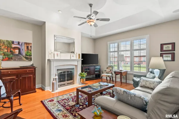 $375,000 | 2403 Interlacken Road, Springfield, IL 62704