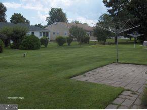 17 Coventry Road Toms River, NJ 08757 - Photo 2 of 10