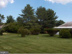 17 Coventry Road Toms River, NJ 08757 - Photo 4 of 10