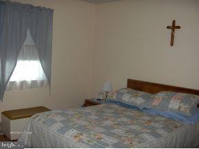 17 Coventry Road Toms River, NJ 08757 - Photo 8 of 10