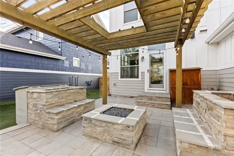 a view of outdoor space