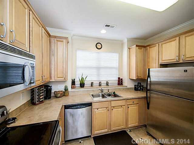 623 Brickdust Court, Unit 623 Fort Mill, SC 29708 - Photo 5 of 16 Gallery Image 5