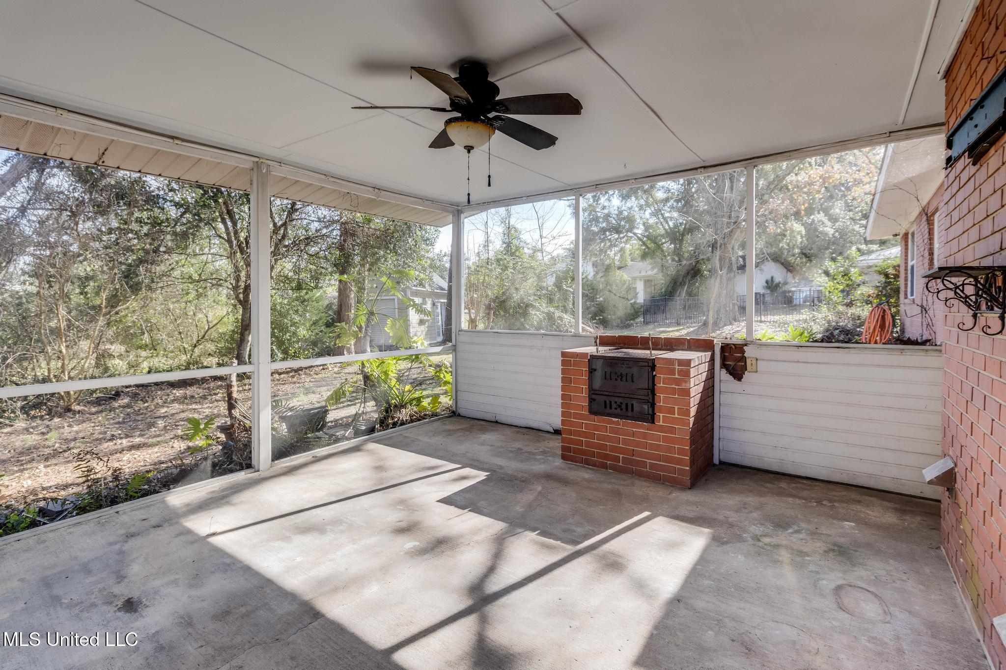 414 Christi Lane Biloxi, MS 39531 - Photo 27 of 33 IMG_5456