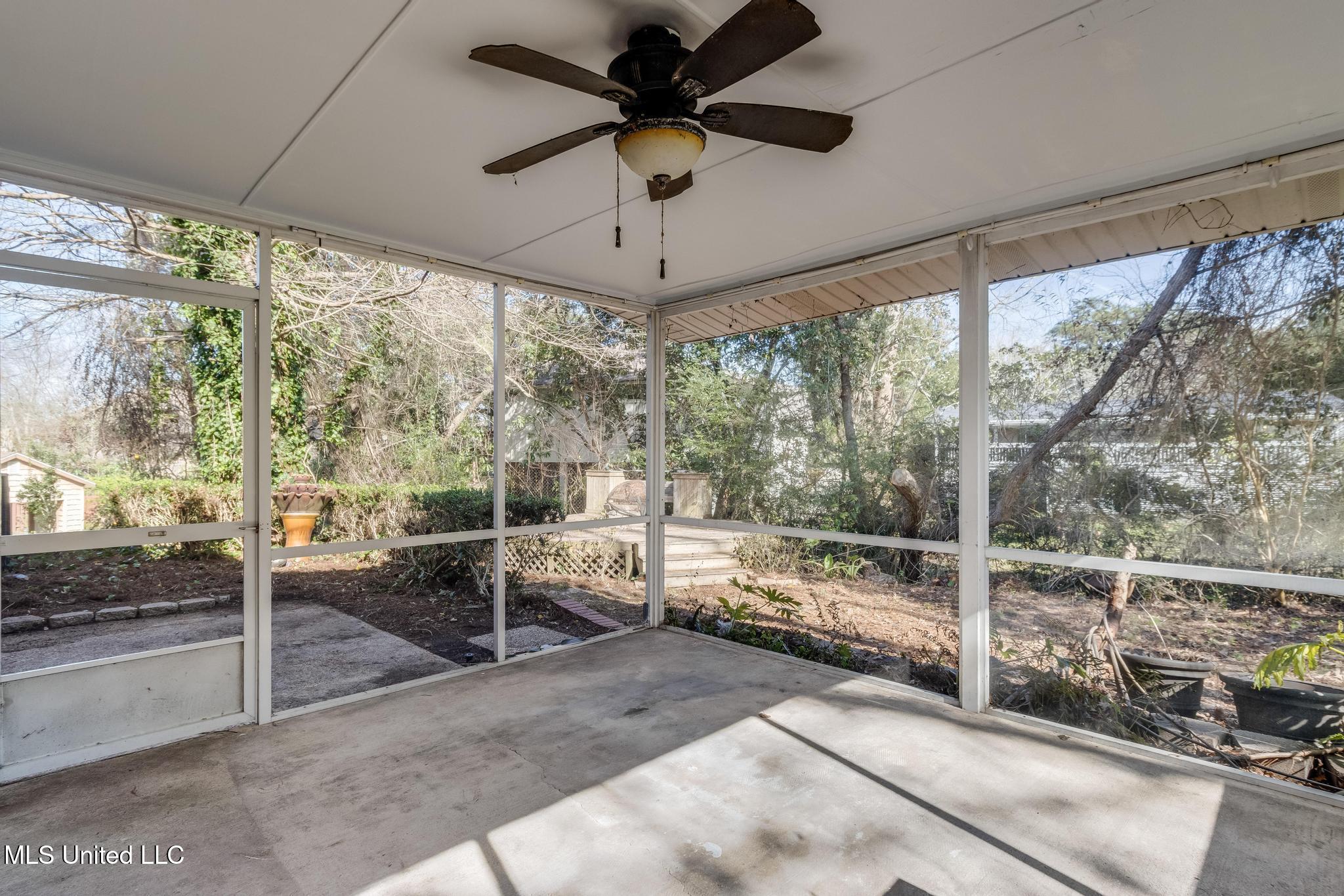 414 Christi Lane Biloxi, MS 39531 - Photo 29 of 33 IMG_5459