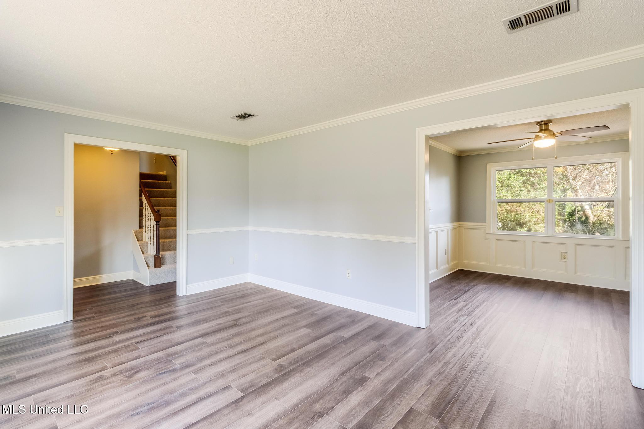 414 Christi Lane Biloxi, MS 39531 - Photo 7 of 33 IMG_5369-2