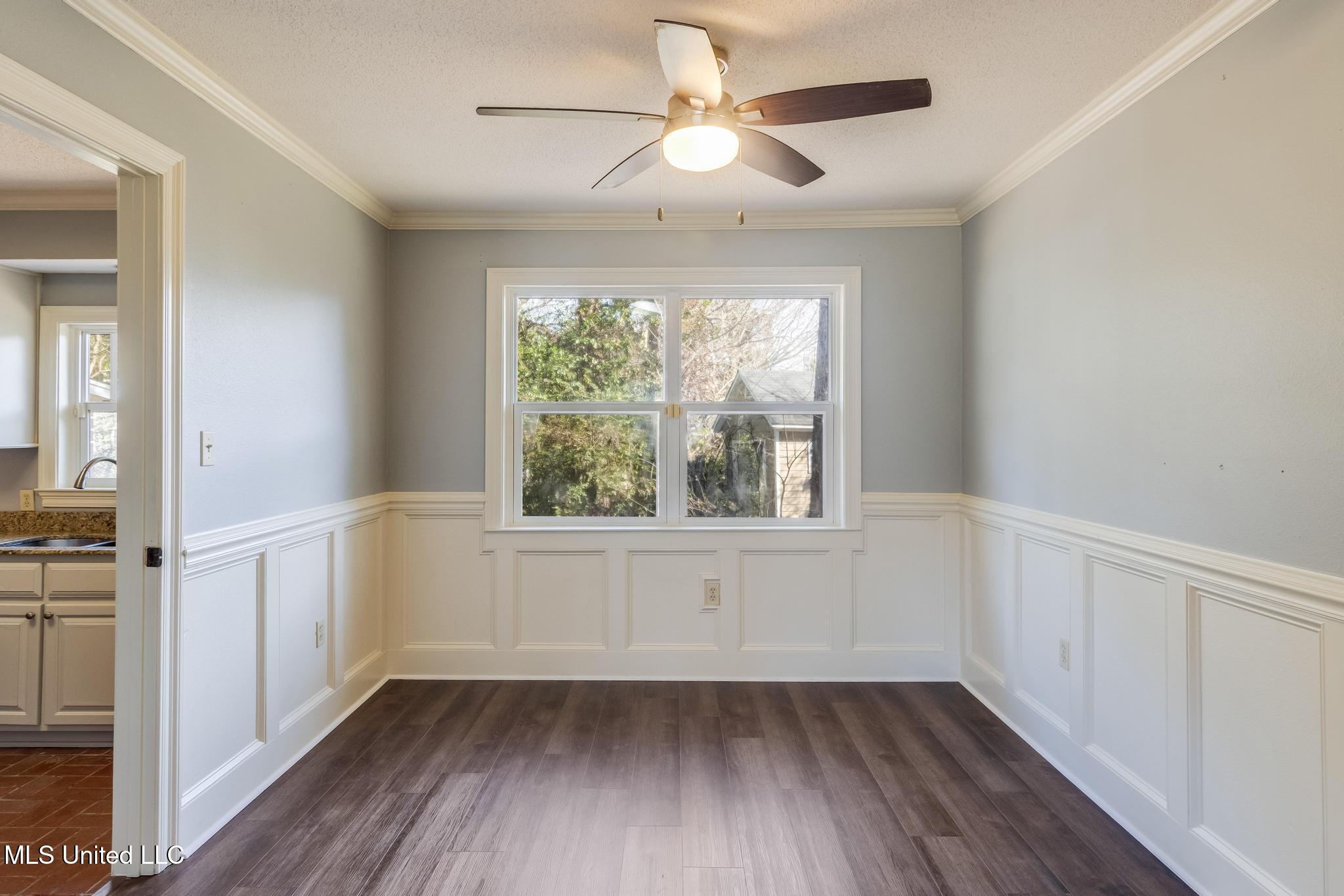 414 Christi Lane Biloxi, MS 39531 - Photo 8 of 33 IMG_5378-2