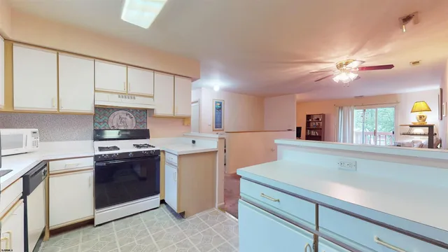 $179,900 | 90 East Woodland Avenue, Unit 90, Absecon, NJ 08201