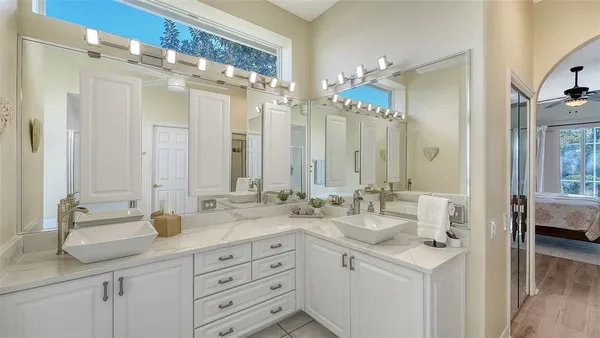 $6,500 | 5811 White Oak Bayou, Bradenton, FL 34203