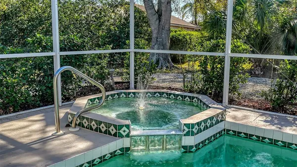 $6,500 | 5811 White Oak Bayou, Bradenton, FL 34203