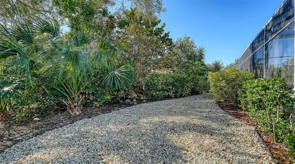 $6,500 | 5811 White Oak Bayou, Bradenton, FL 34203