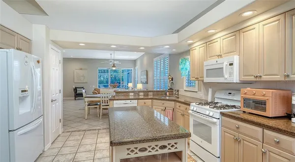 $6,500 | 5811 White Oak Bayou, Bradenton, FL 34203