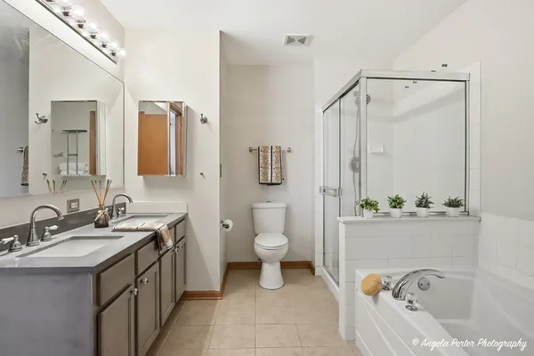 $265,000 | 1993 Yasgur Drive, Woodstock, IL 60098