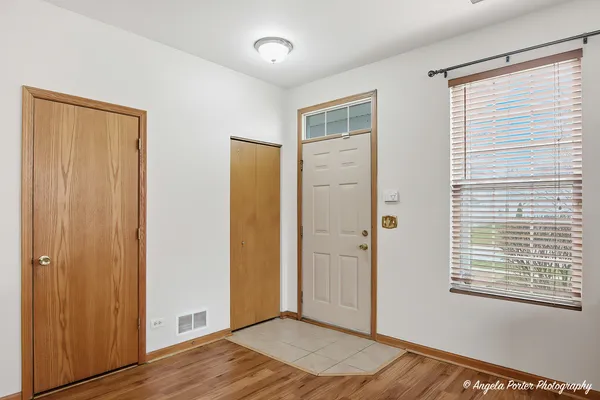 $265,000 | 1993 Yasgur Drive, Woodstock, IL 60098