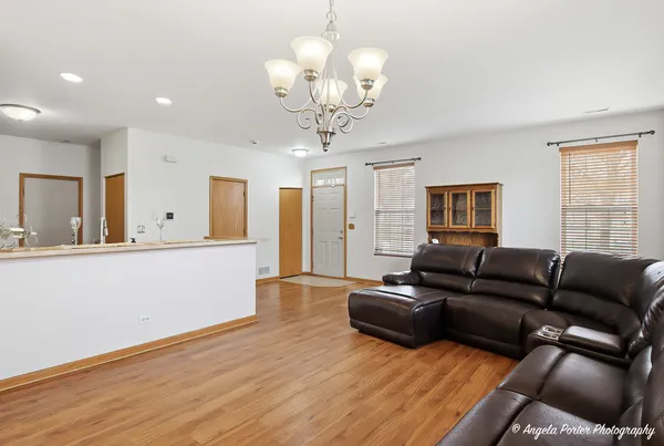 $265,000 | 1993 Yasgur Drive, Woodstock, IL 60098