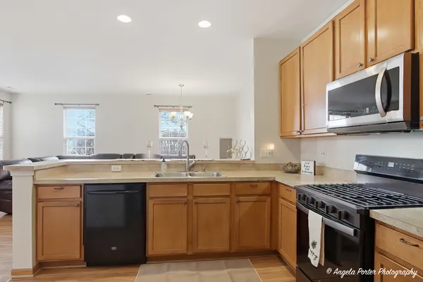 $265,000 | 1993 Yasgur Drive, Woodstock, IL 60098