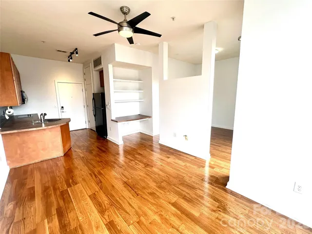 $1,450 | 525 East 6th Street, Unit 308, Charlotte, NC 28202