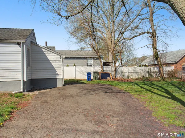 $289,900 | 306 Saunders Avenue, Bridgeport, CT 06606