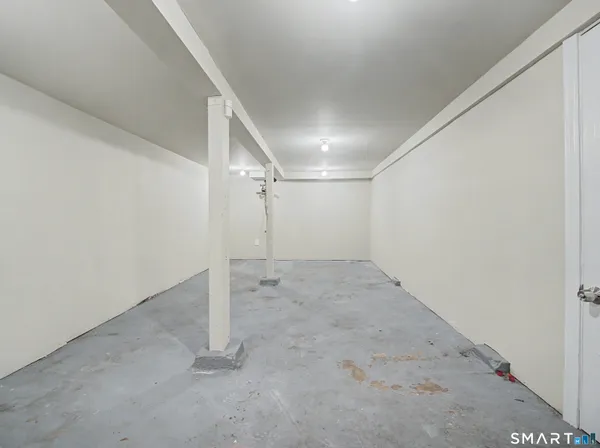 $289,900 | 306 Saunders Avenue, Bridgeport, CT 06606