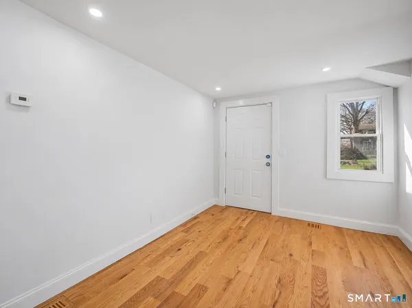 $289,900 | 306 Saunders Avenue, Bridgeport, CT 06606