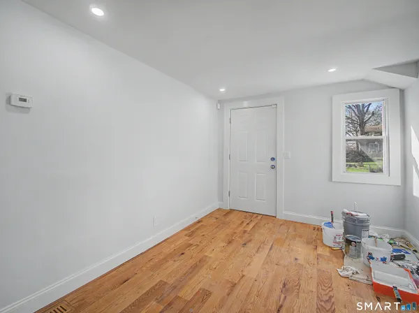 $289,900 | 306 Saunders Avenue, Bridgeport, CT 06606