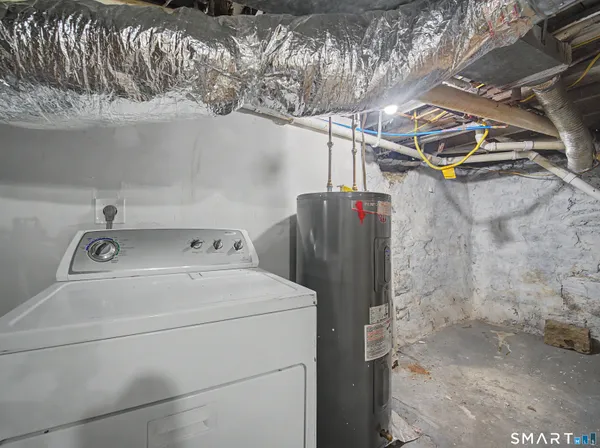 $289,900 | 306 Saunders Avenue, Bridgeport, CT 06606