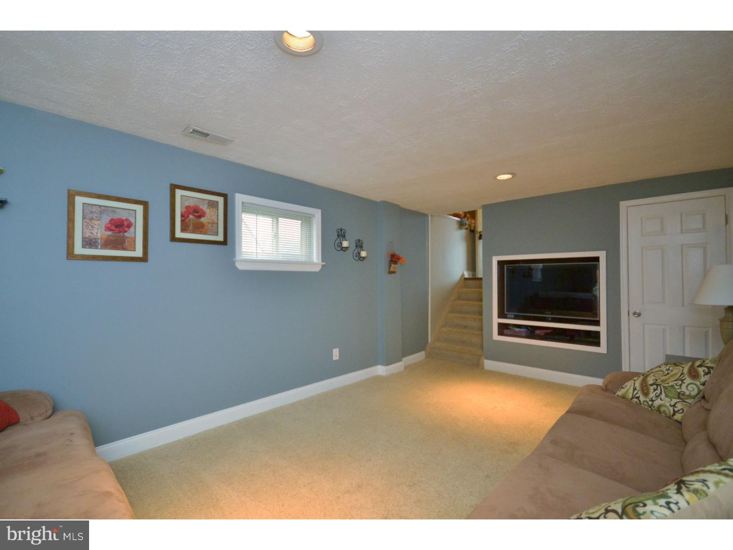 15152 Ina Drive Philadelphia, PA 19116 - Photo 13 of 13