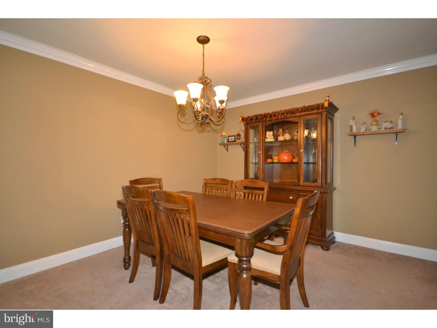 15152 Ina Drive Philadelphia, PA 19116 - Photo 4 of 13