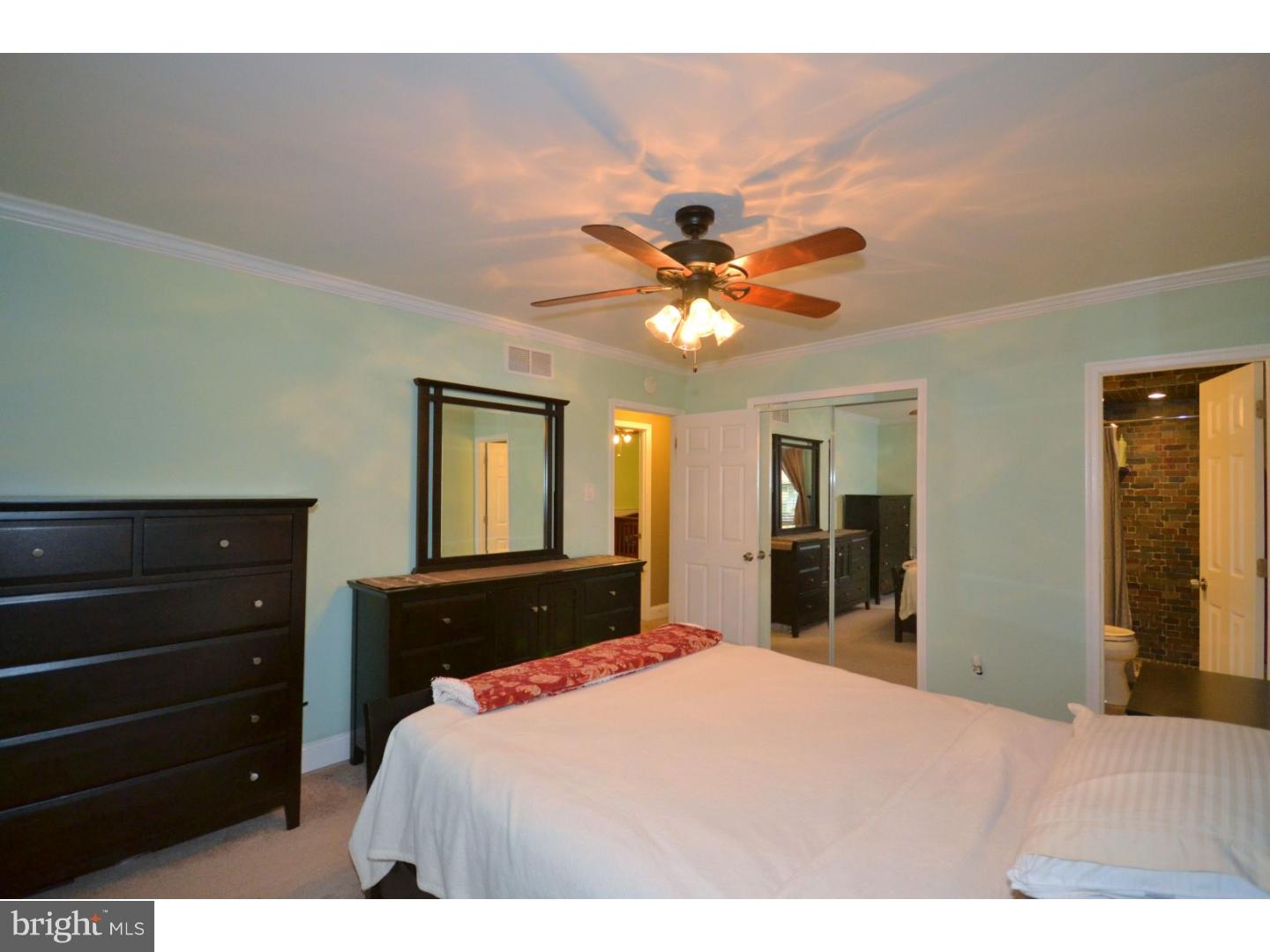 15152 Ina Drive Philadelphia, PA 19116 - Photo 7 of 13