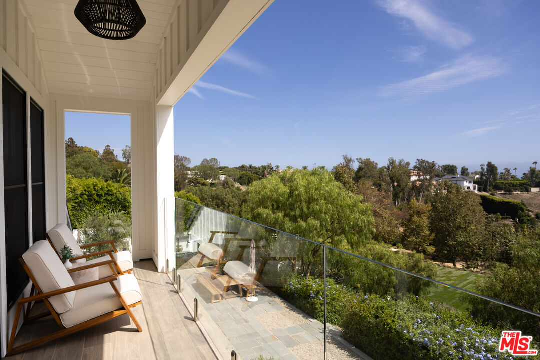 5944 Cavalleri Road Malibu, CA 90265 - Photo 17 of 33 Gallery Image 17