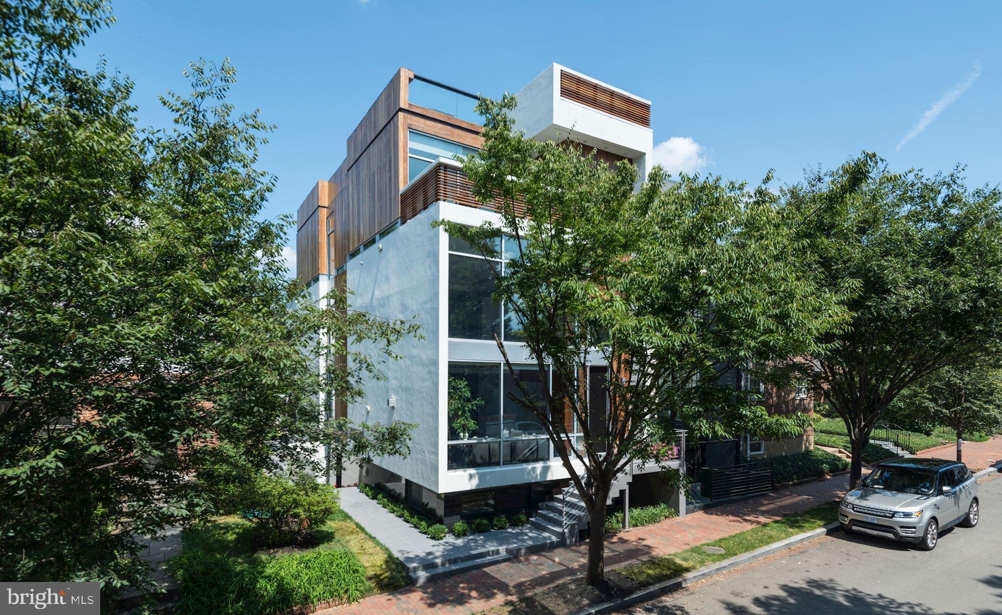 3611 R Street Northwest Washington, DC 20007 - Photo 3 of 14 Impressive Facade