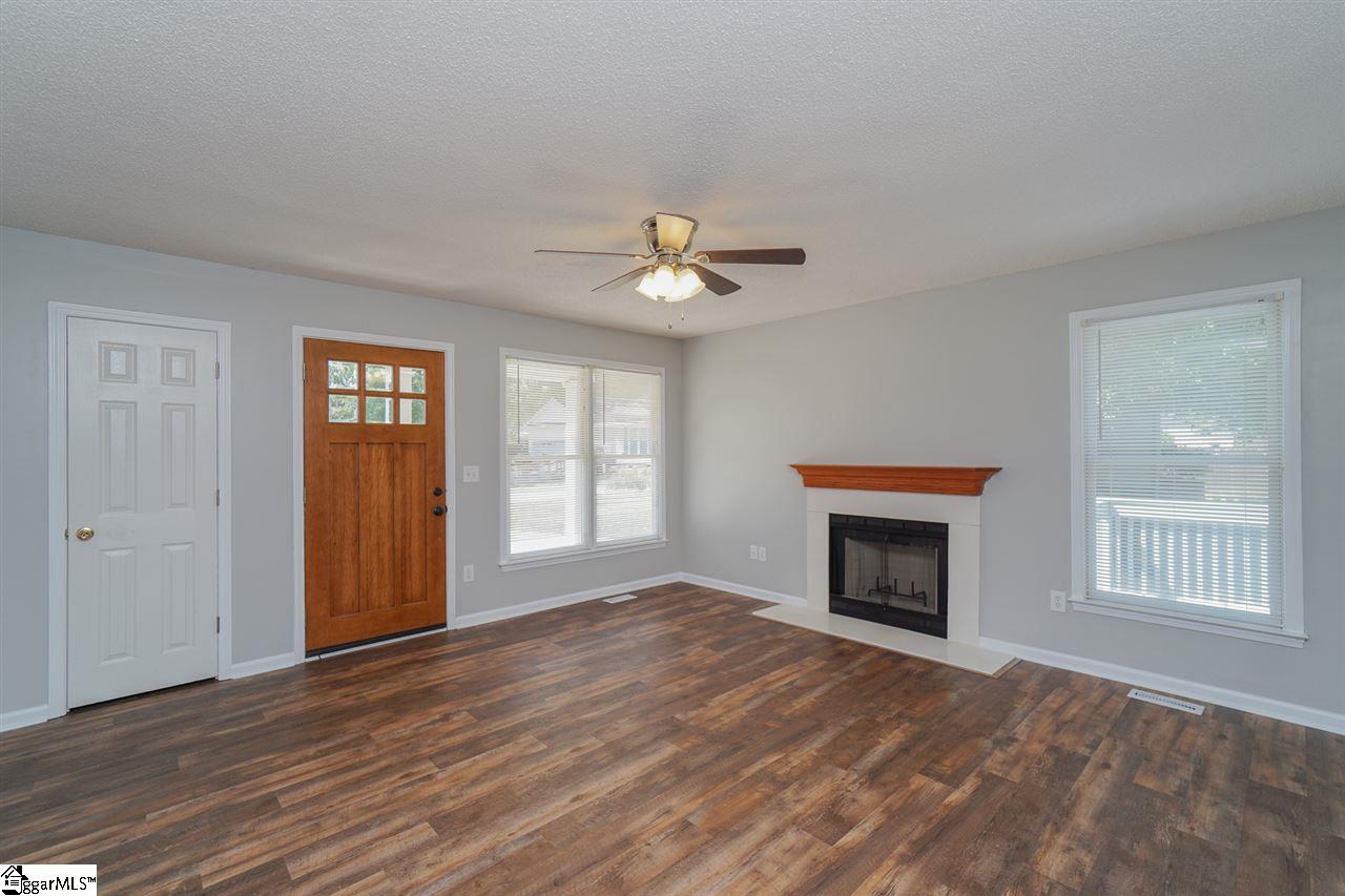10 Fallon Way Fountain Inn, SC 29644 - Photo 3 of 28 Gallery Image 3