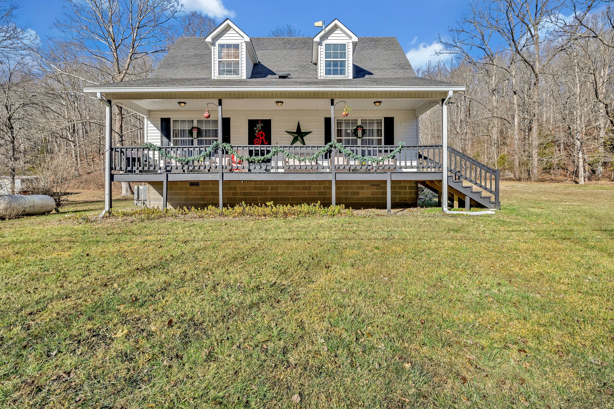 293 Slippery Road Hohenwald, TN 38462 - Photo 4 of 36