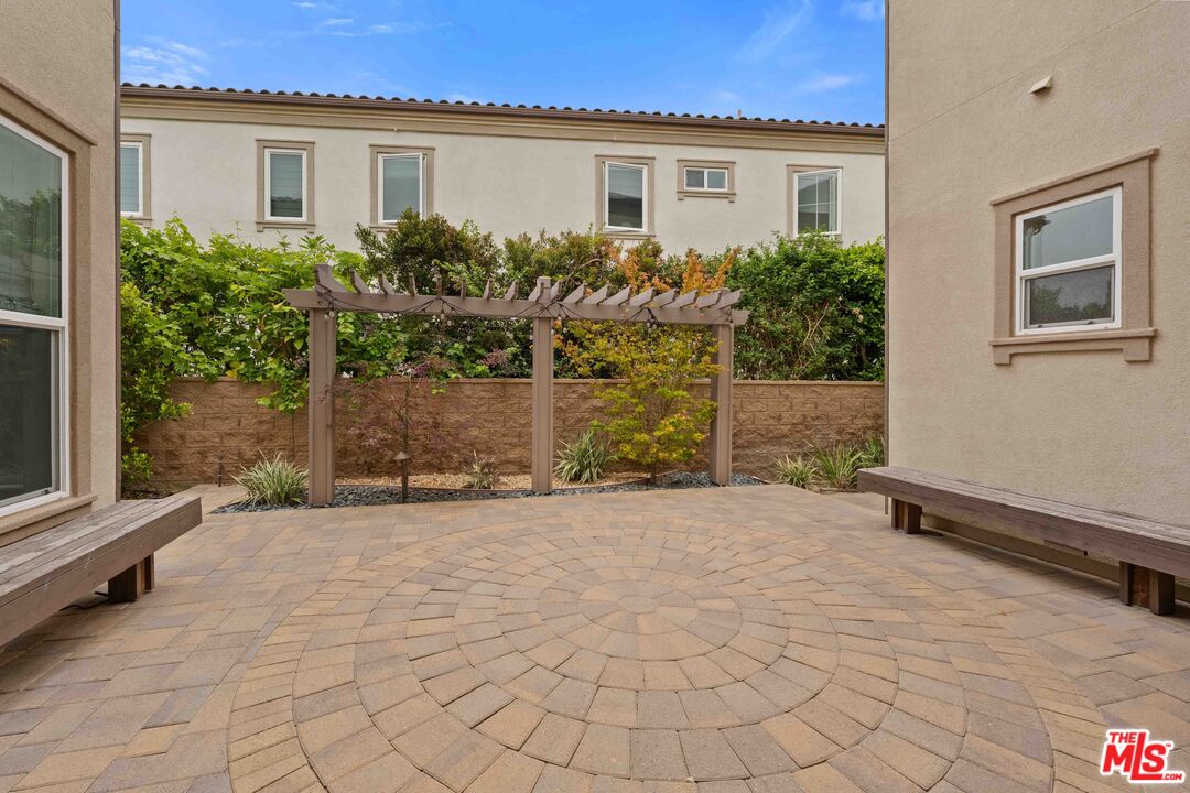 11925 North Ricasoli Way Porter Ranch, CA 91326 - Photo 7 of 57