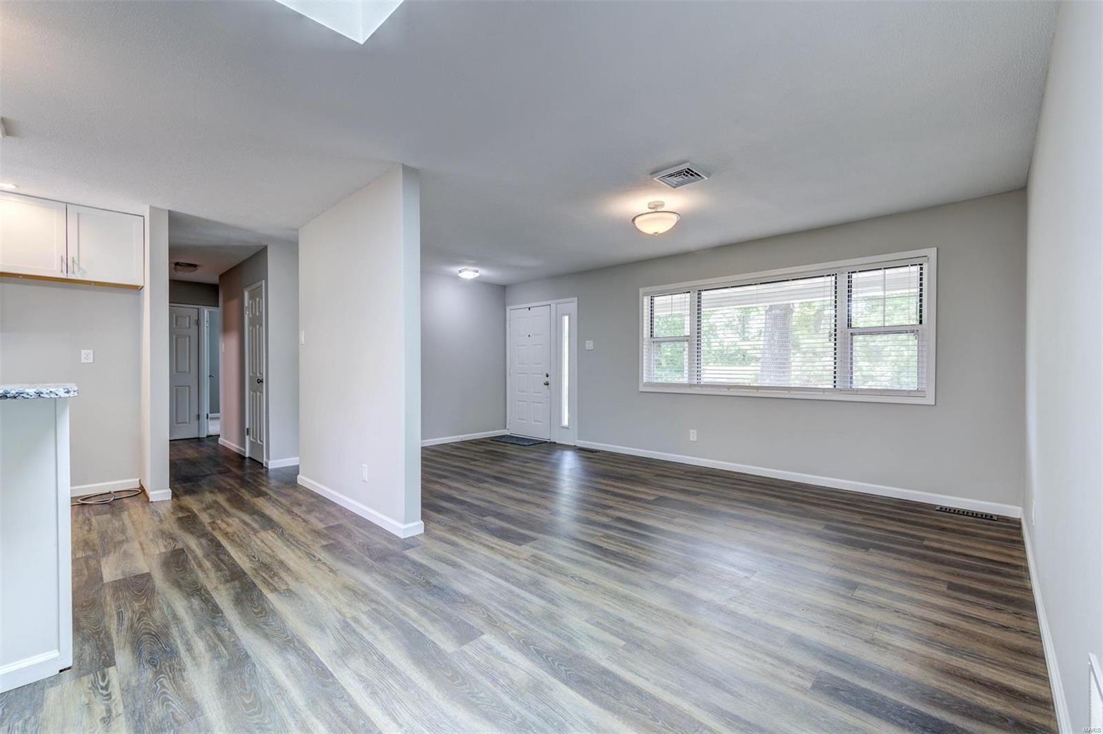 810 Parkfield Terrace Manchester, MO 63021 - Photo 11 of 39