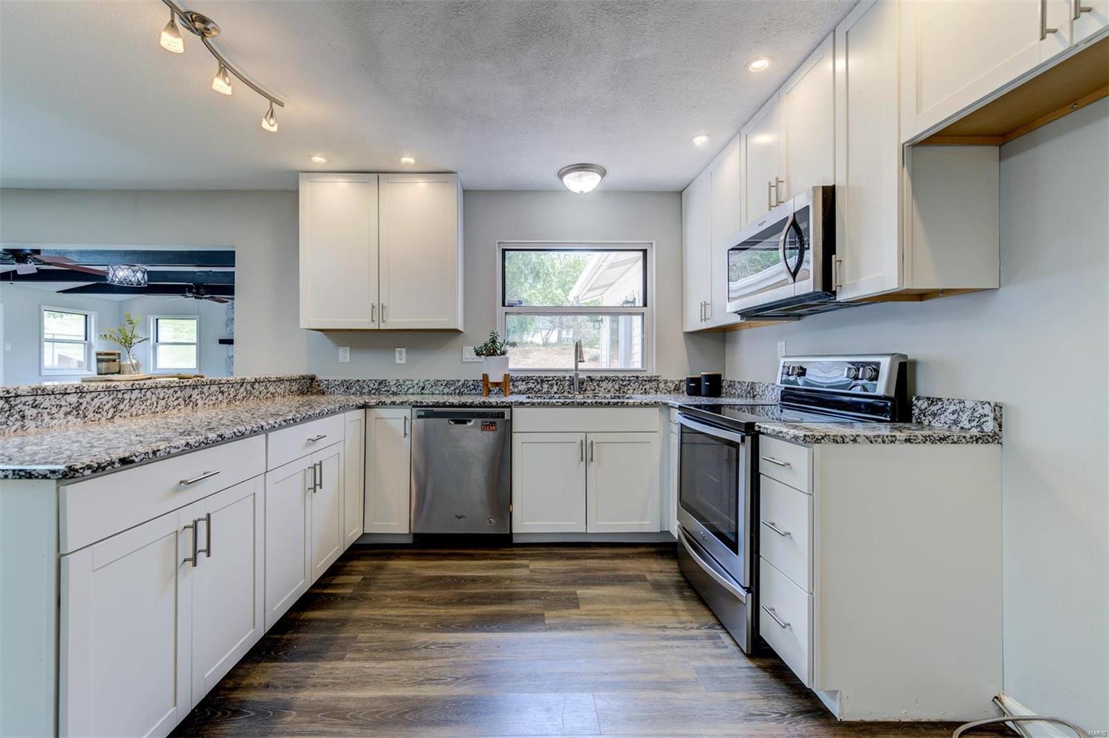 810 Parkfield Terrace Manchester, MO 63021 - Photo 16 of 39