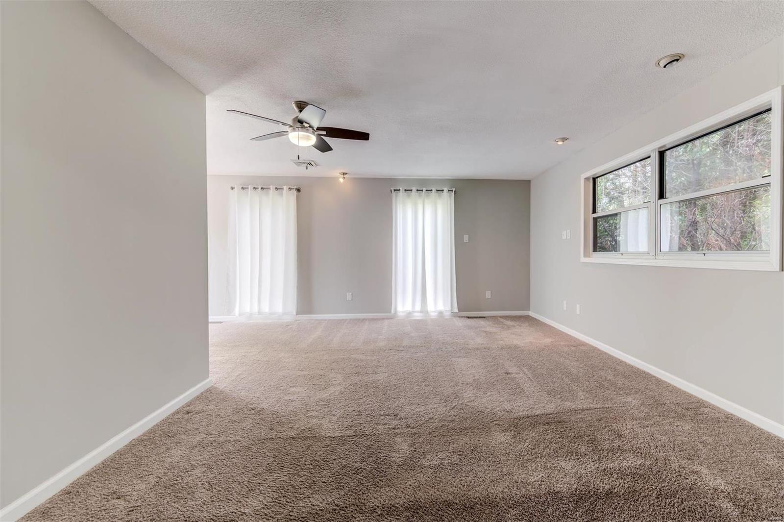 810 Parkfield Terrace Manchester, MO 63021 - Photo 27 of 39