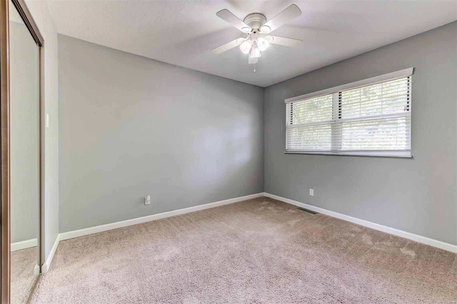 810 Parkfield Terrace Manchester, MO 63021 - Photo 33 of 39