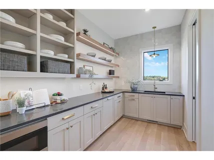 $2,100,000 | 3695 William Way, Independence, MN 55359