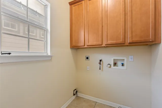 $2,300 | 6704 Menchaca Road, Unit 8, Austin, TX 78745