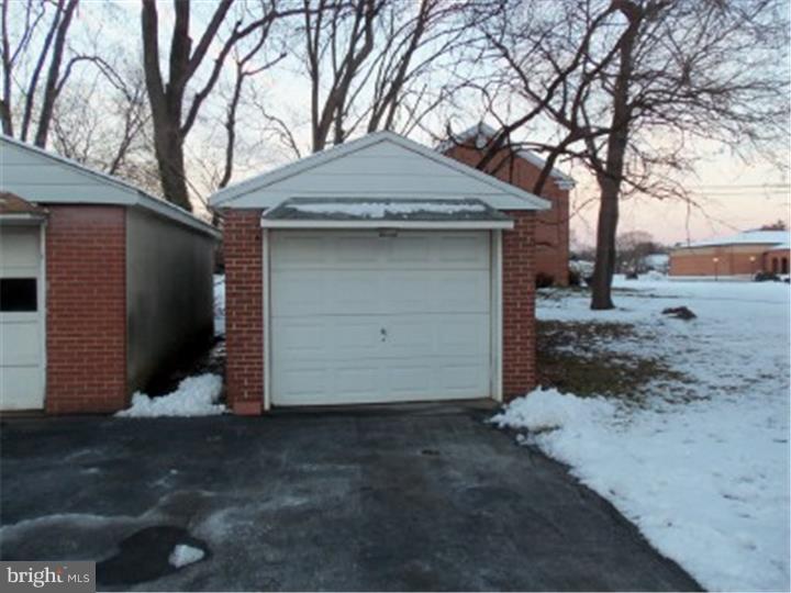 960 Amosland Road Morton, PA 19070 - Photo 14 of 14 Garage