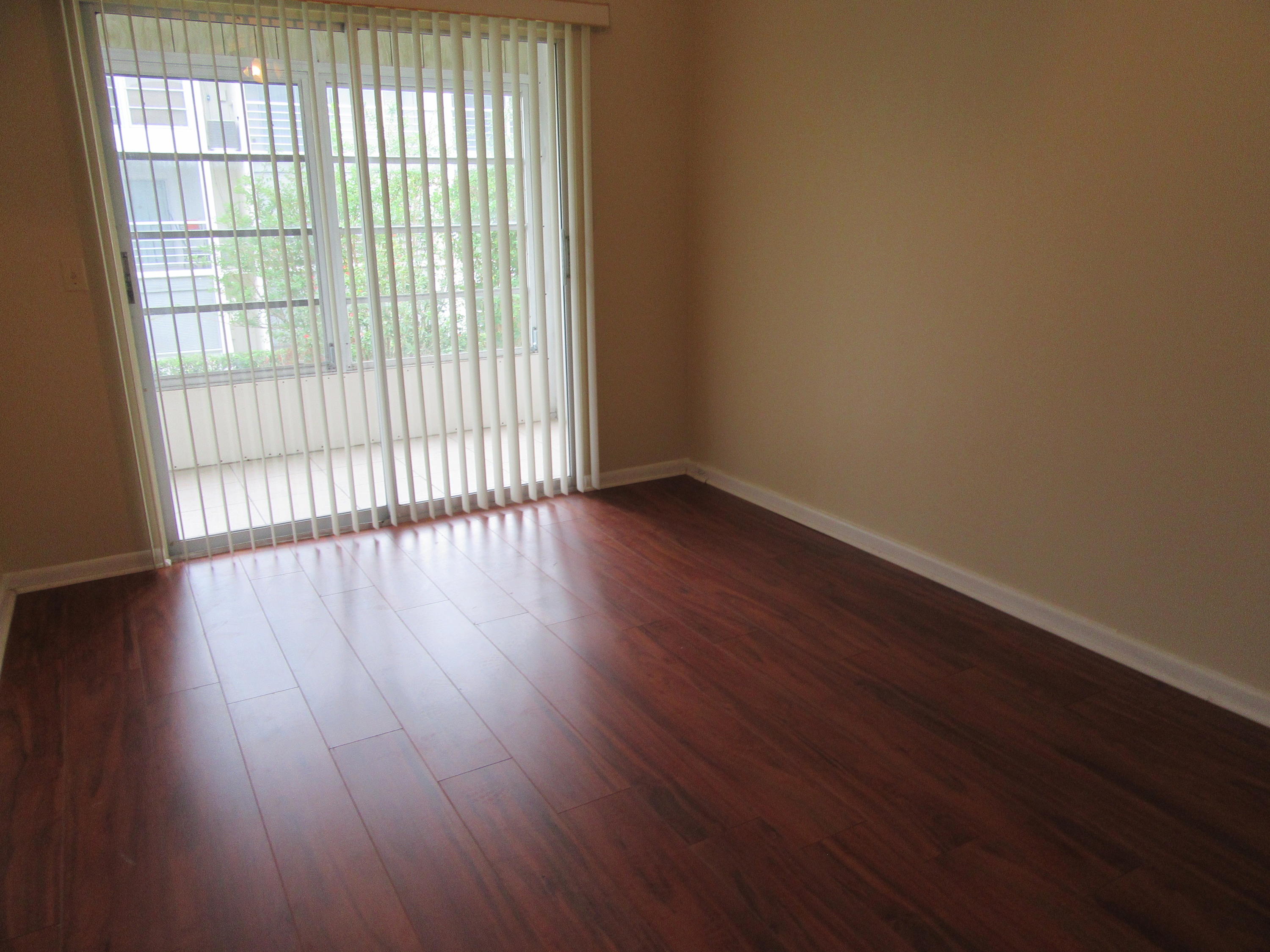 67 Fanshaw B, Unit 670 Boca Raton, FL 33434 - Photo 8 of 12 Master Bedroom