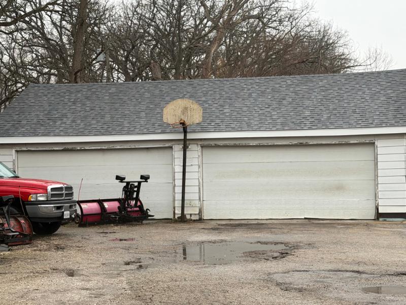 37390 North Dilleys Road Wadsworth, IL 60083 - Photo 10 of 12