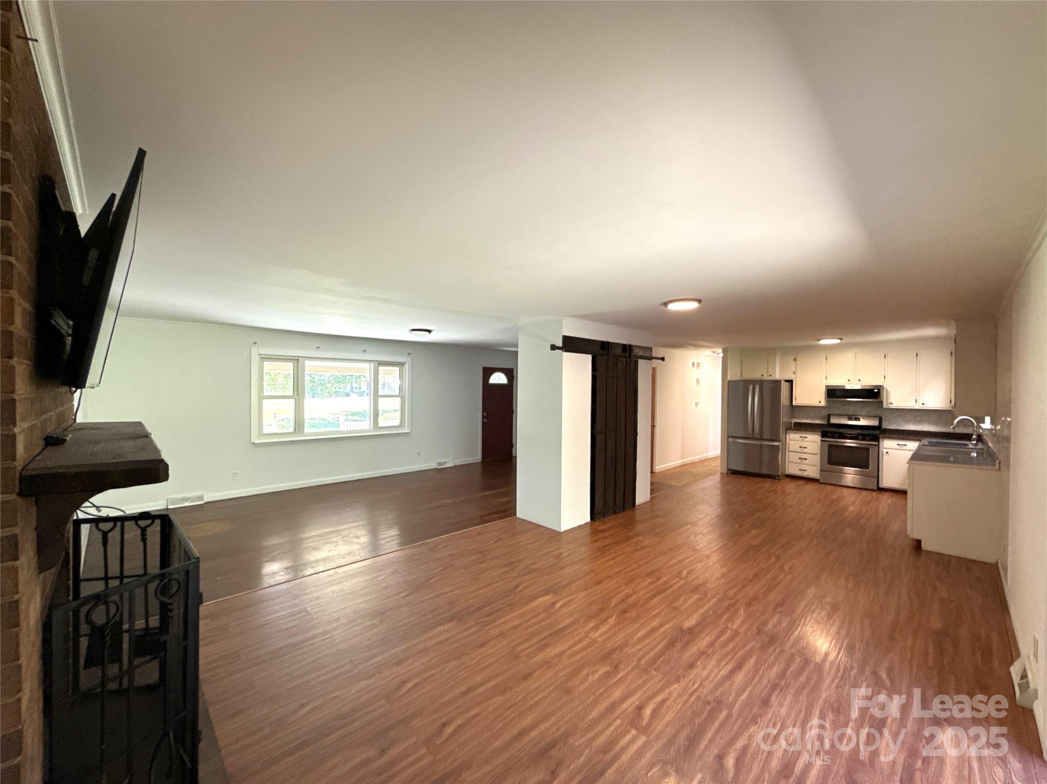 7045 Ridge Lane Road Charlotte, NC 28262 - Photo 5 of 18