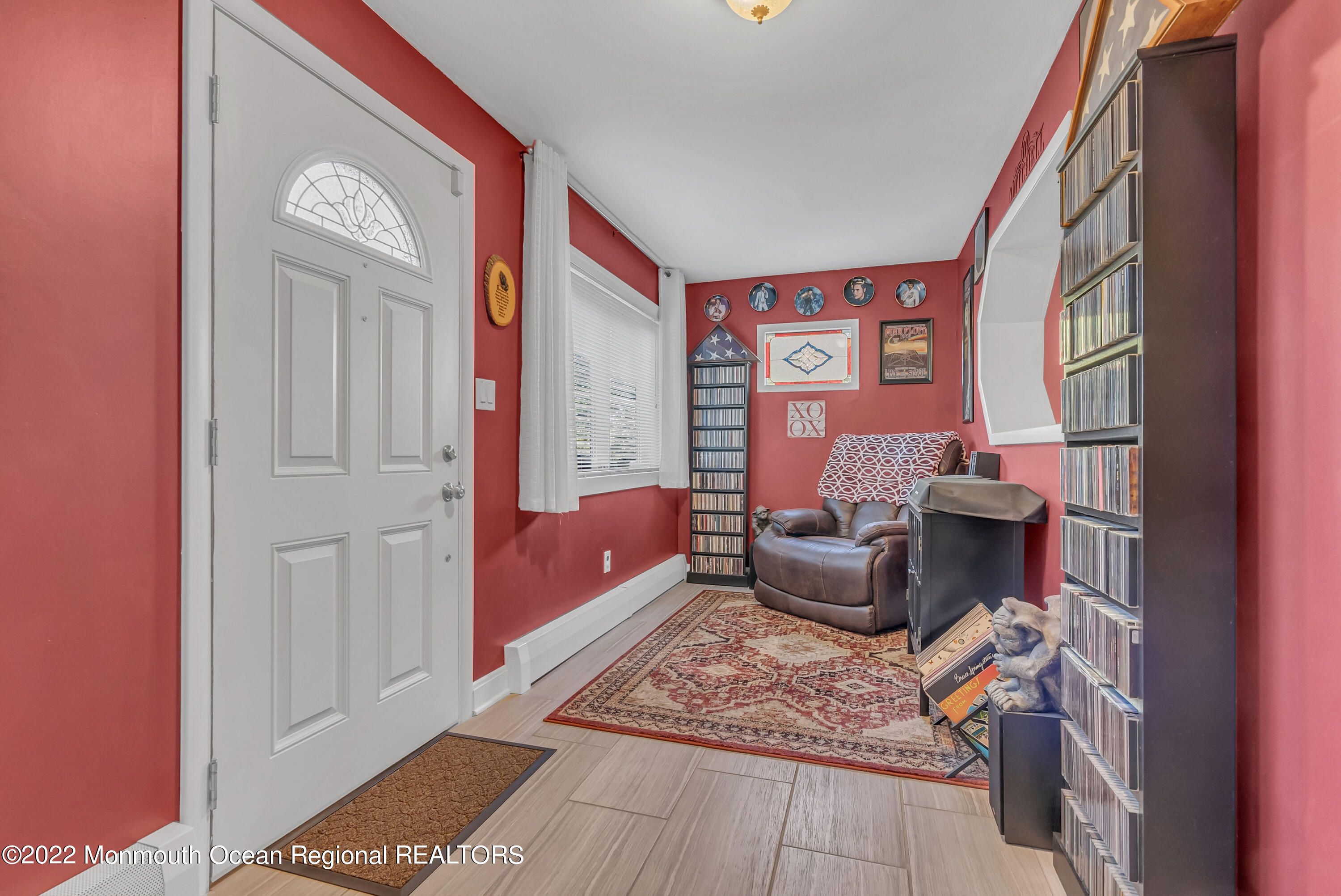 98 Aberdeen Road Matawan, NJ 07747 - Photo 11 of 29 MJB00945